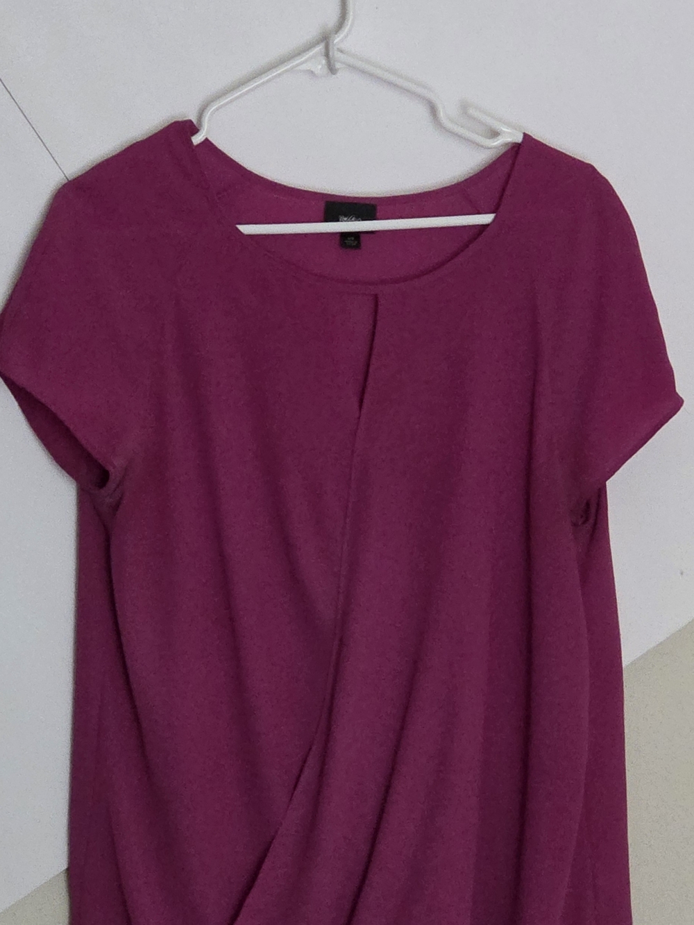 Modern Draped Short-Sleeve Key-Hole Blouse - Magenta (Sz. L)